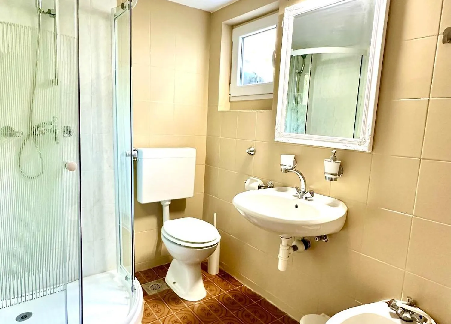 House Marea-Newly Renovated Apartment 100M From The Sea PUY 크로아티아